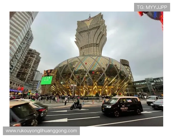 澳门六大赌牌的法律法规要求以及持牌企业在澳门博彩行业中的地位分析